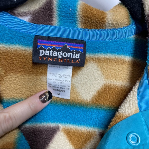 Patagonia Women’s Synchilla Snap-T Fleece - Picture 5 of 5